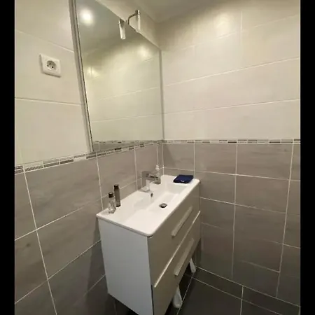 Apartament Near Sea