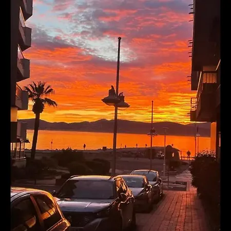 Near Sea Apartament Fréjus